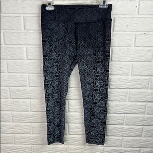 PRANA CROP ATHLETIC LEGGING SNAKE PATTERN WITH FLORAL SIZE SM MADE IN USA